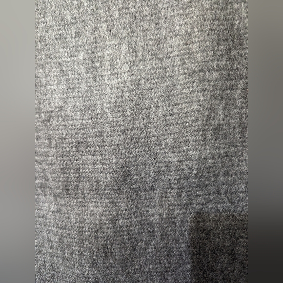 Lucky Brand Scarf or Wrap. Charcoal grey. Oversized . Fringed. - Picture 5 of 7